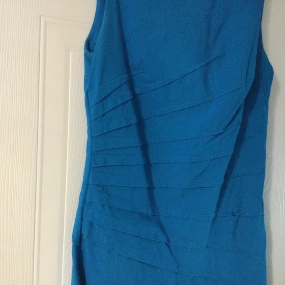 Dress - Picture 3 of 5